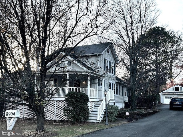 view of front facade featuring a porch