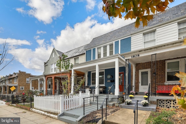 view of front of home featuring covered porch