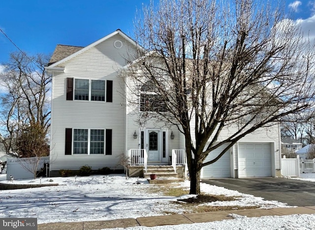 view of front facade featuring a garage