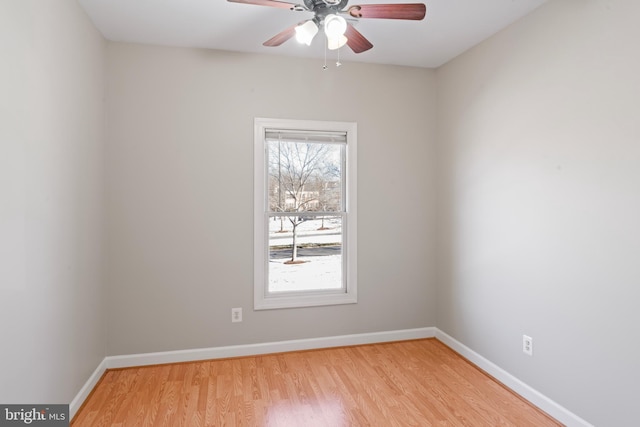 unfurnished room with light hardwood / wood-style floors and ceiling fan