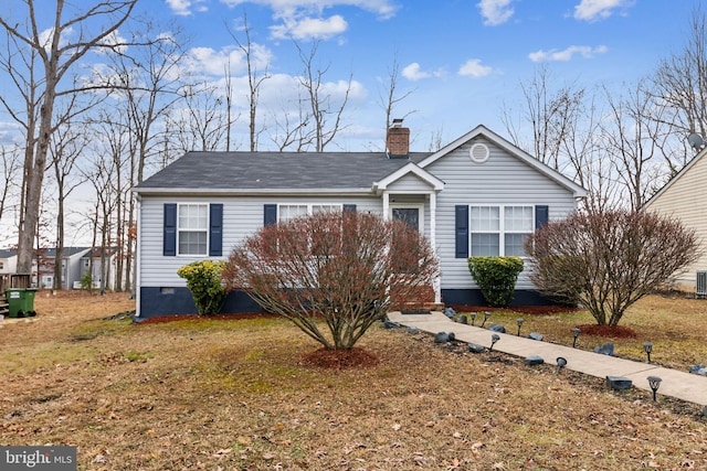 view of front of house featuring a front yard