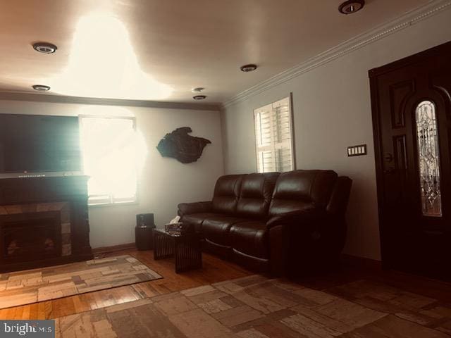 living room featuring ornamental molding