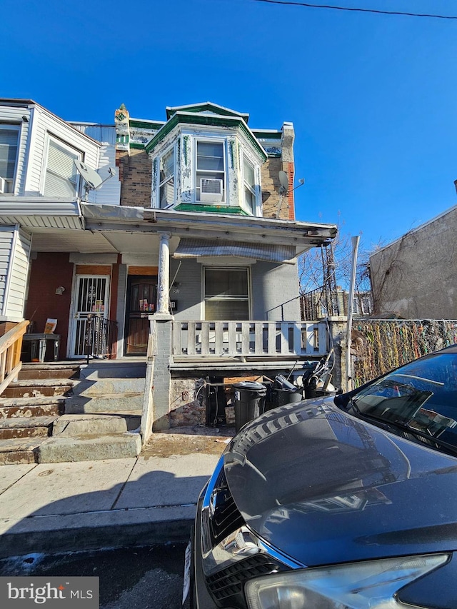 view of front of house with a porch