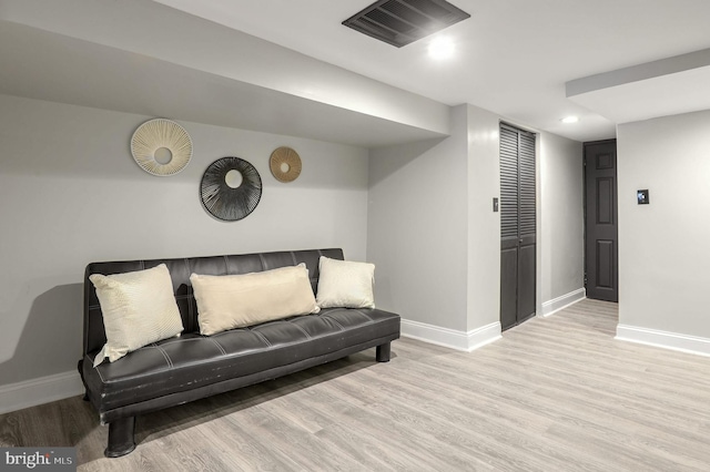 living area with light wood-type flooring