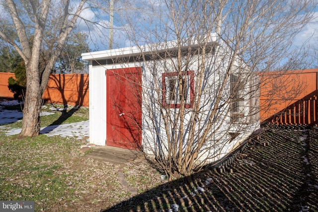 view of outbuilding