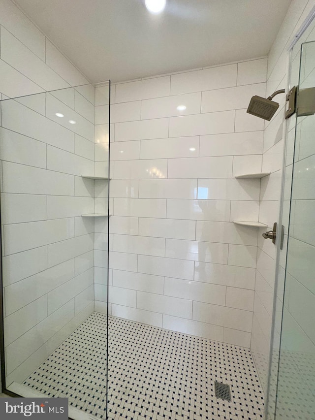 bathroom with walk in shower