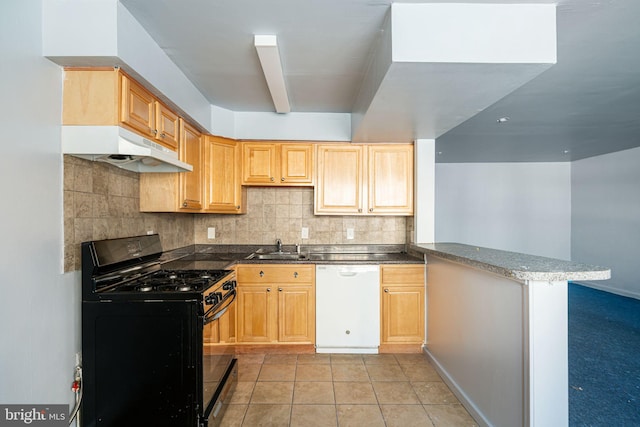 kitchen with kitchen peninsula, tasteful backsplash, sink, dishwasher, and black gas stove