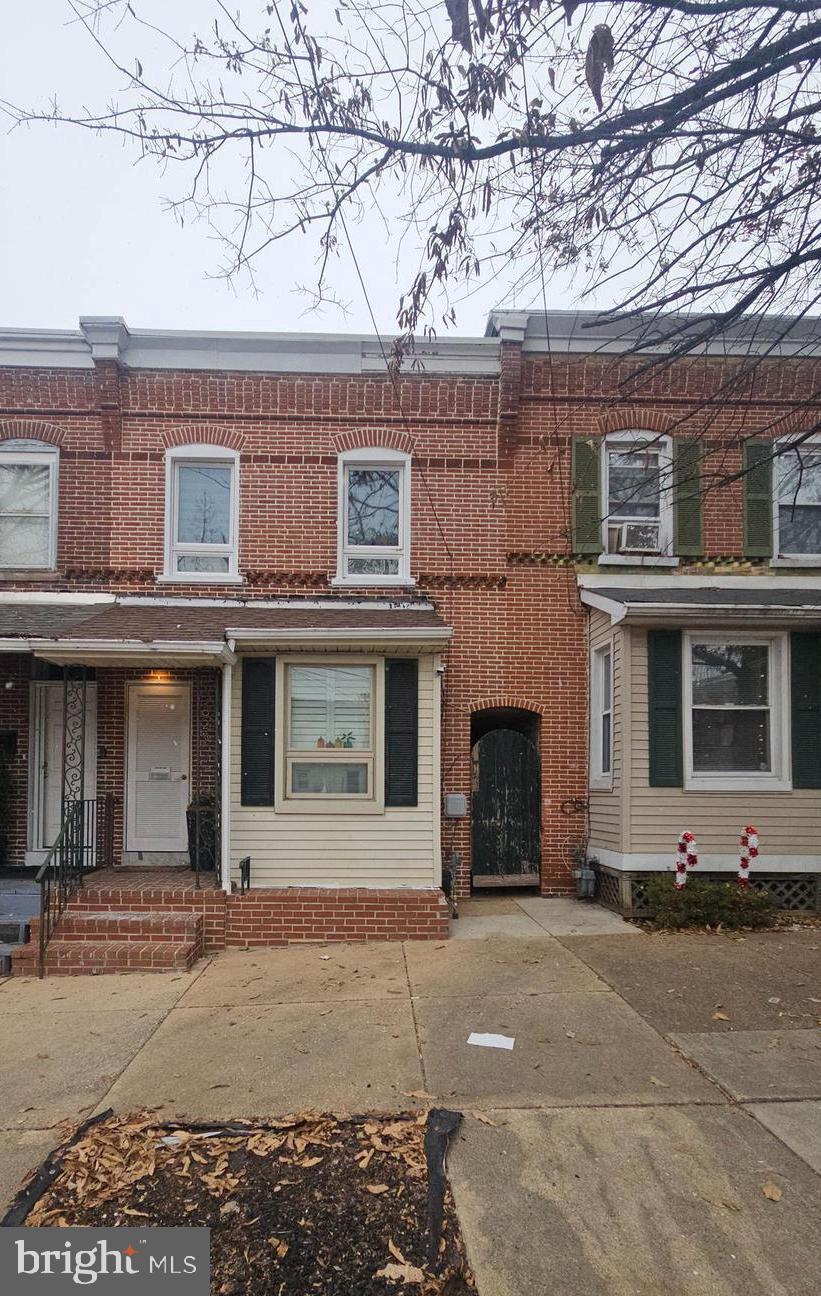 view of townhome / multi-family property