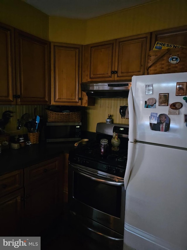 kitchen featuring stainless steel appliances