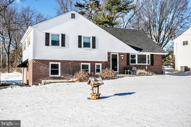 tri-level home featuring central AC