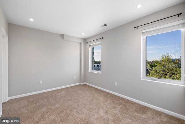 view of carpeted spare room