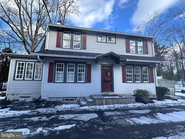 view of front of property