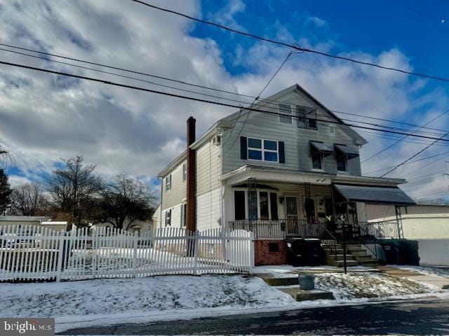 front of property with covered porch