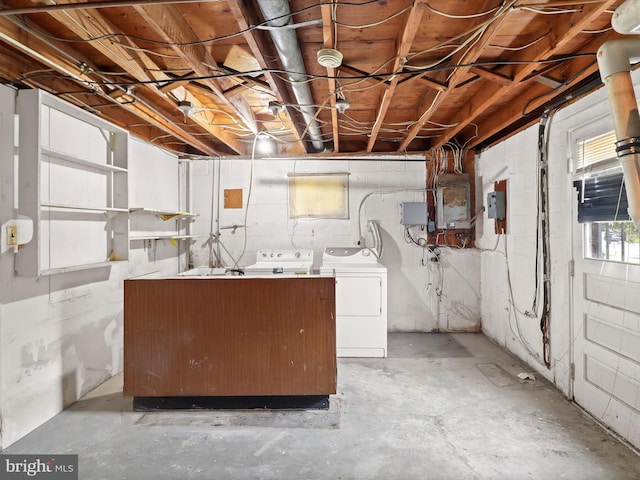 7107 Dower House Rd, Upper Marlboro, MD 20772 - below grade area with independent washer and dryer and concrete block wall