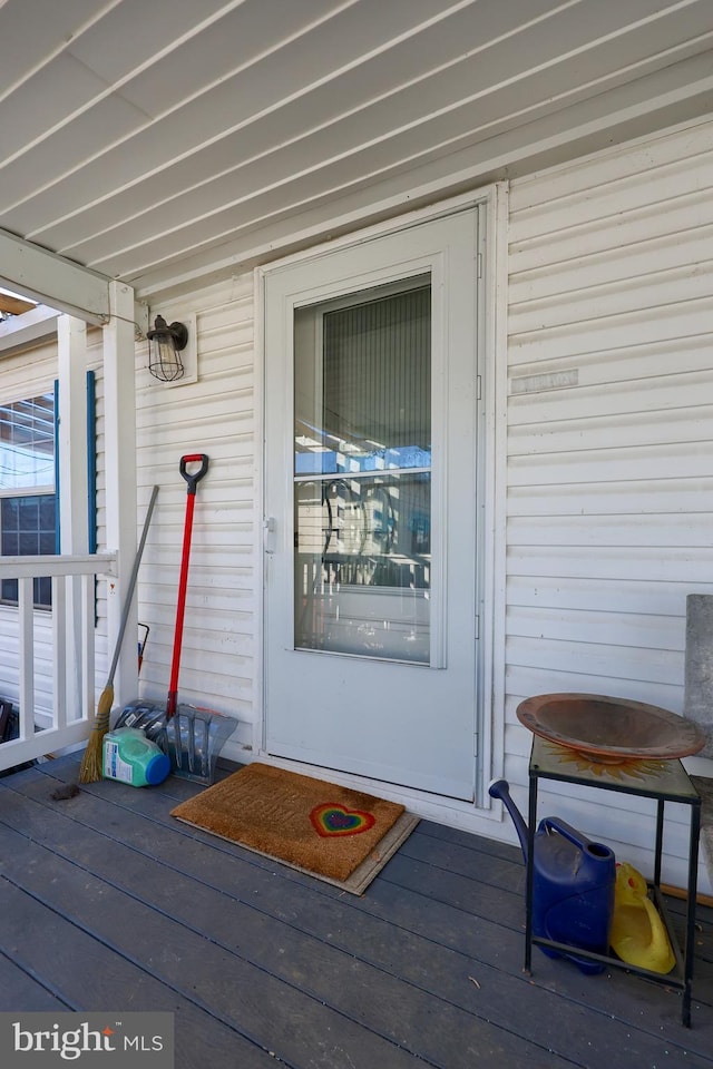 view of entrance to property