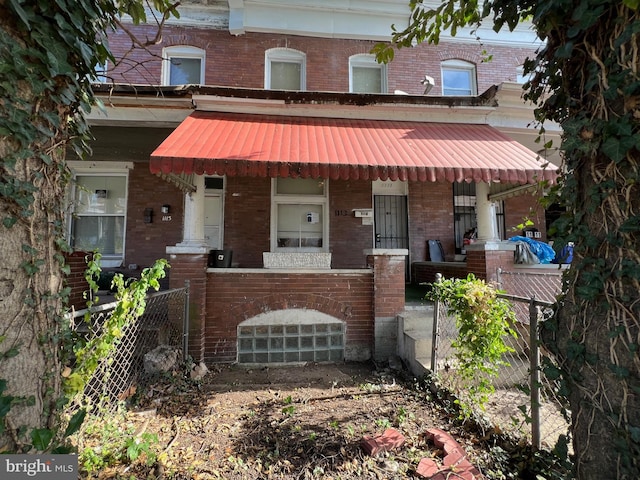 view of front of home