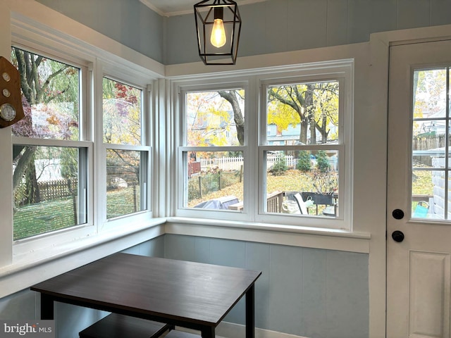 unfurnished sunroom with breakfast area