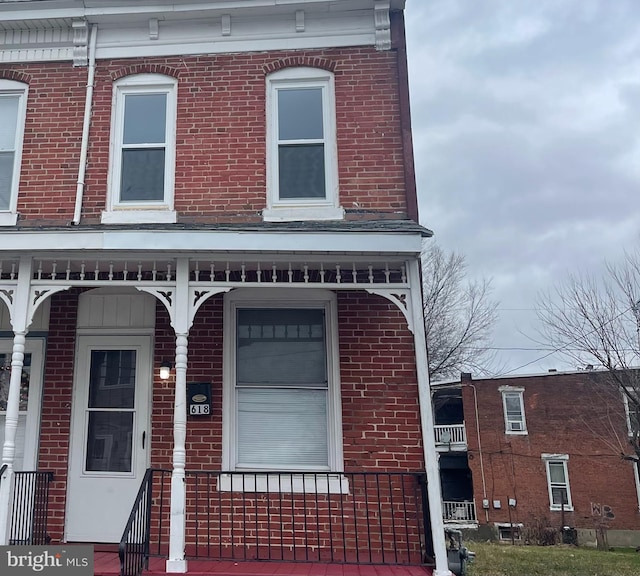 view of townhome / multi-family property