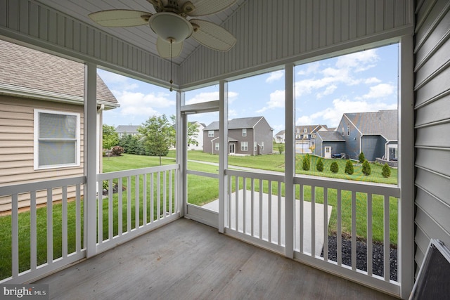 226 Loyal Dr, Mechanicsburg, PA 17050 - unfurnished sunroom featuring a residential view and ceiling fan