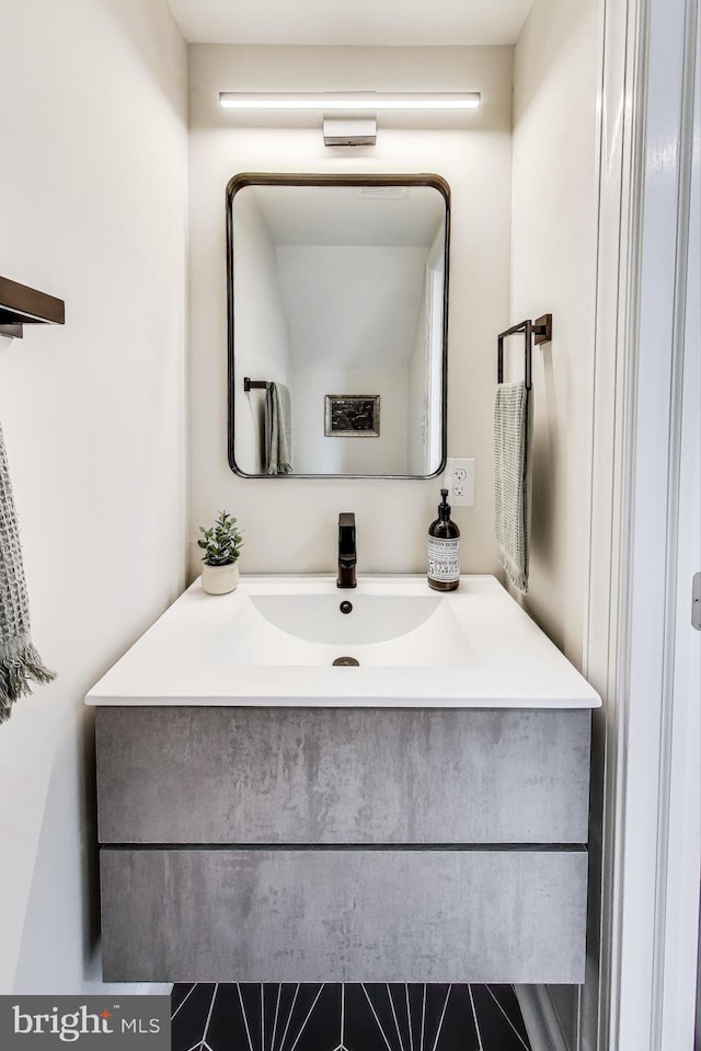 bathroom with vanity