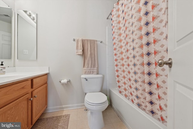 full bath featuring shower / bathtub combination with curtain, toilet, vanity, tile patterned flooring, and baseboards