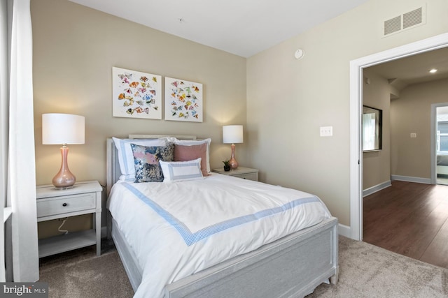 bedroom featuring carpet floors