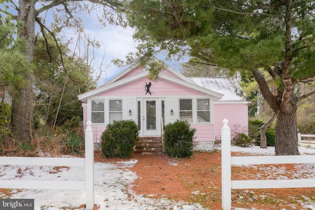 view of front of property