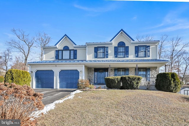 view of front of property featuring a porch