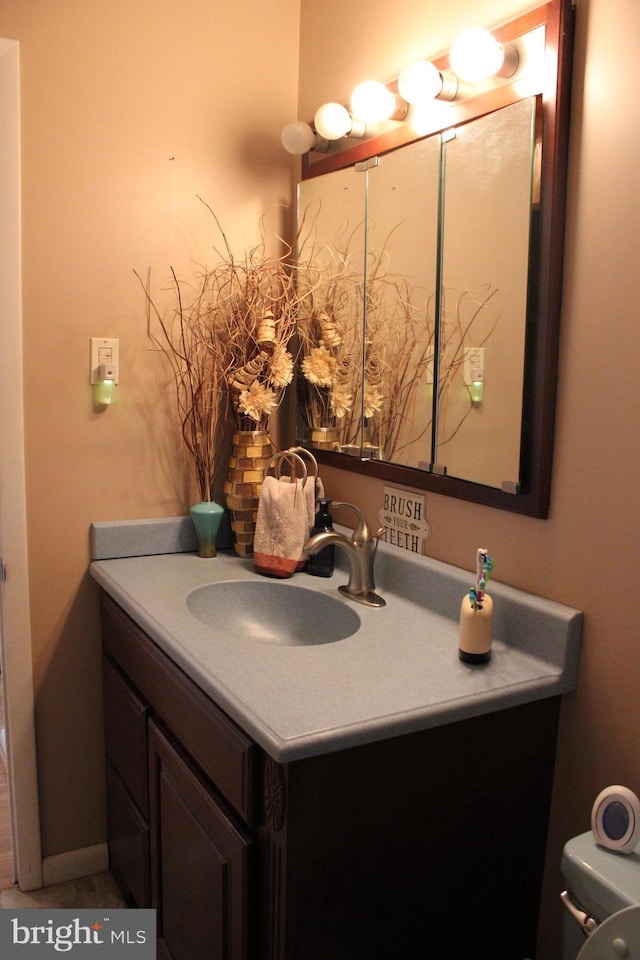 bathroom with vanity