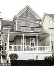 view of front of house featuring a porch