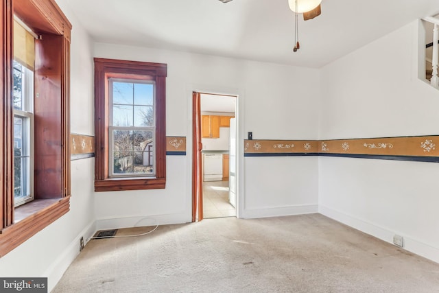 view of carpeted spare room