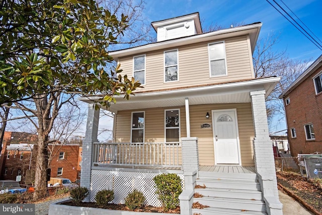 view of front of property featuring a porch