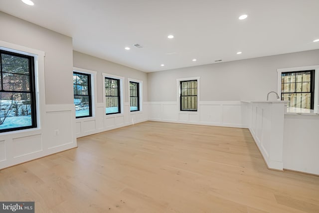 empty room featuring light hardwood / wood-style floors