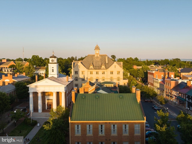 view of aerial view at dusk