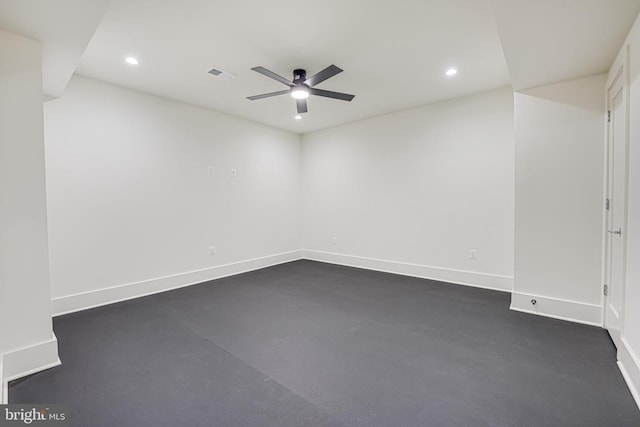 unfurnished room featuring ceiling fan