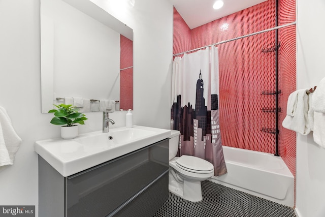 full bathroom with toilet, tile patterned floors, vanity, and shower / bath combo