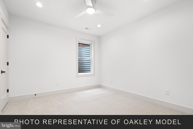 empty room featuring ceiling fan