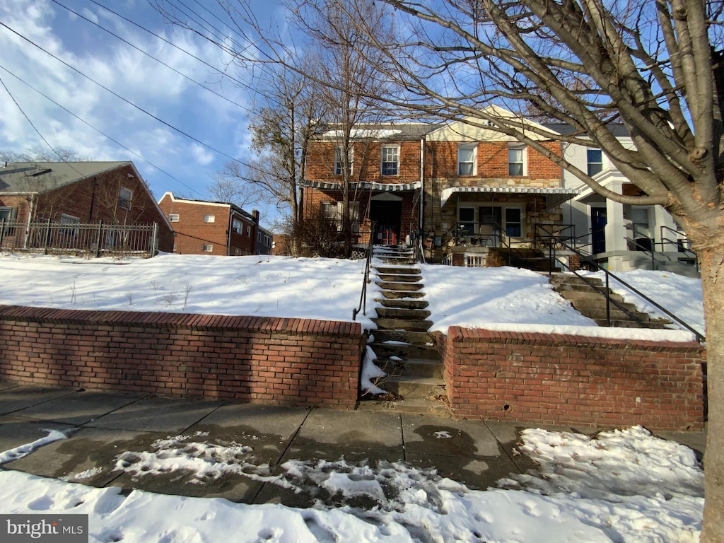 view of front of home