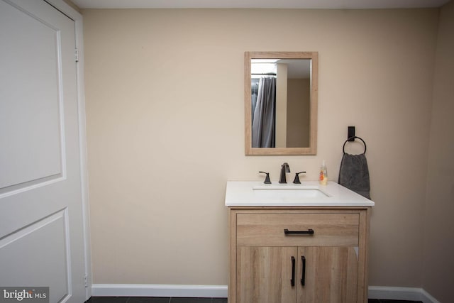 bathroom with vanity