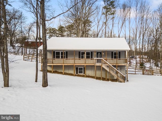 view of front facade with a deck