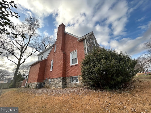 view of side of property