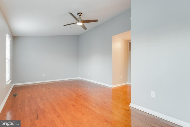 unfurnished room featuring light wood-type flooring and ceiling fan