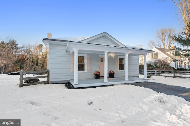 view of front of house with a porch