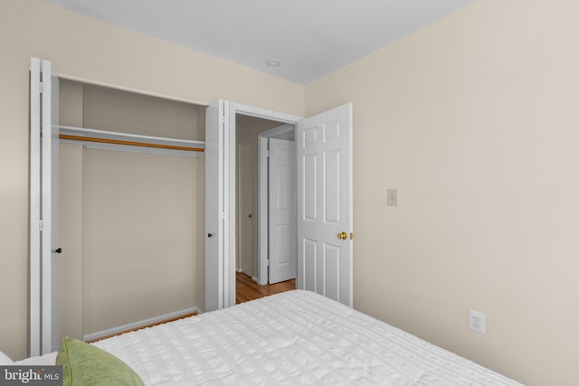 bedroom with a closet