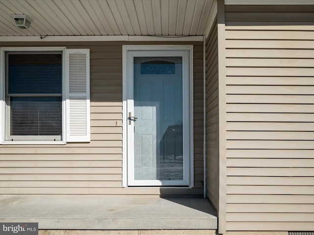 view of property entrance