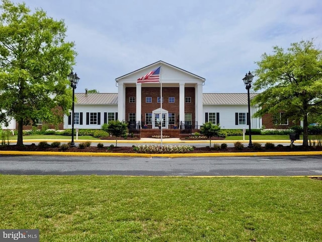 view of building exterior