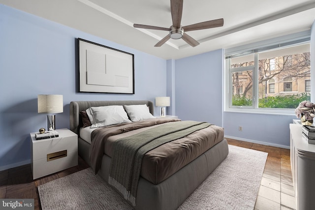 bedroom with ceiling fan