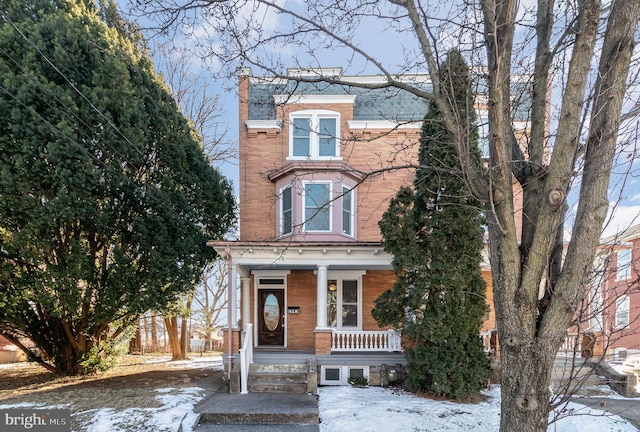 view of italianate house