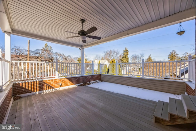 deck with ceiling fan