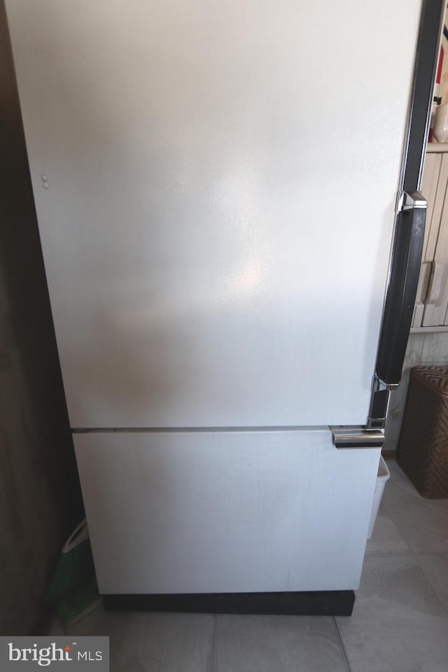 details with white refrigerator